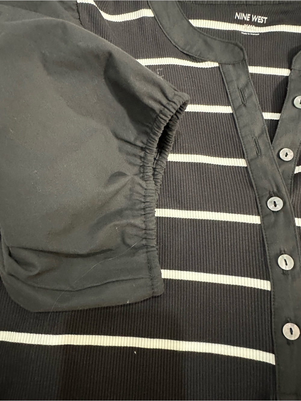 Nine West Black &‎ White Striped Puff Sleeve Henley Top - Picture 5 of 6